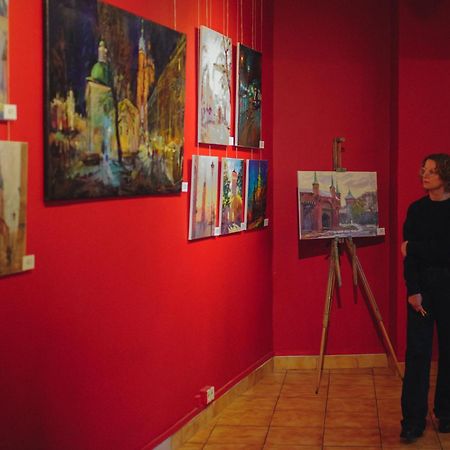 Art Inn Space 克拉科夫 外观 照片
