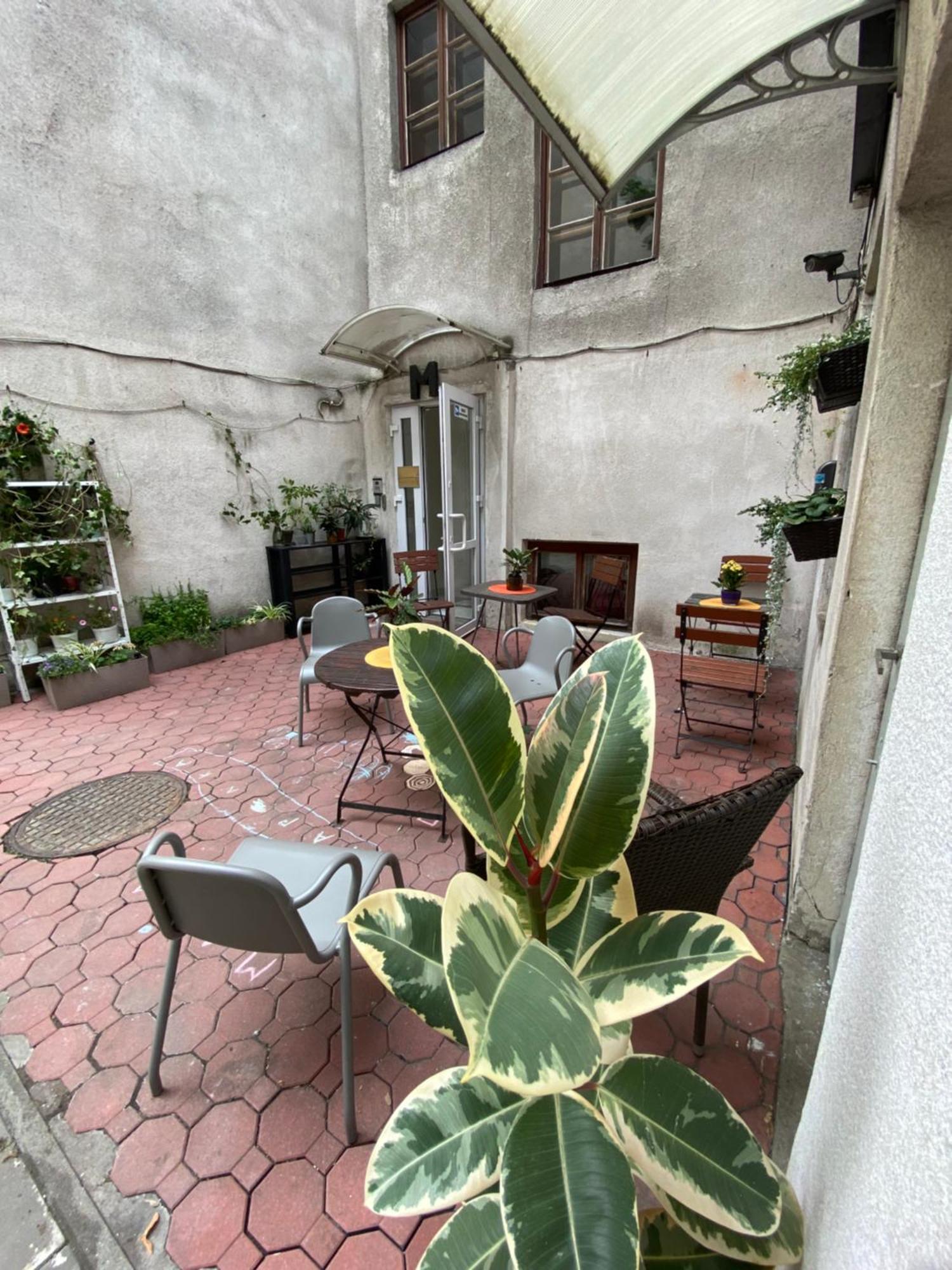 Art Inn Space 克拉科夫 外观 照片